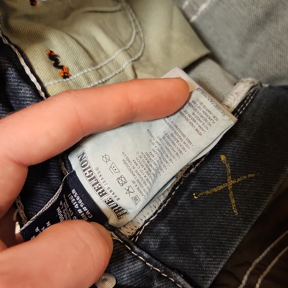 True Religion Straight Leg Acid Washed Jeans - Picture 11 of 16